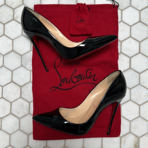 Christian Louboutin So Kate 120 Patent heels. Size 38 - Picture 2 of 8